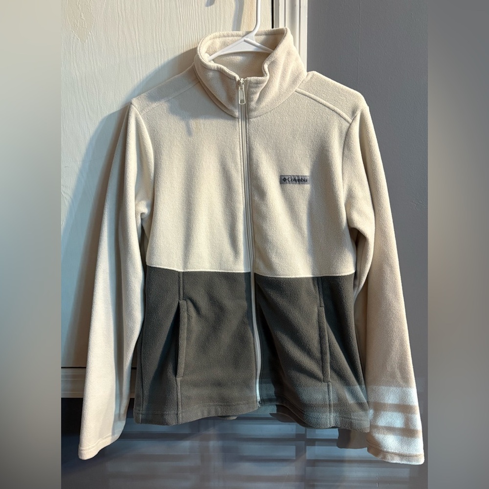 Columbia White and gray Fleece Jacket